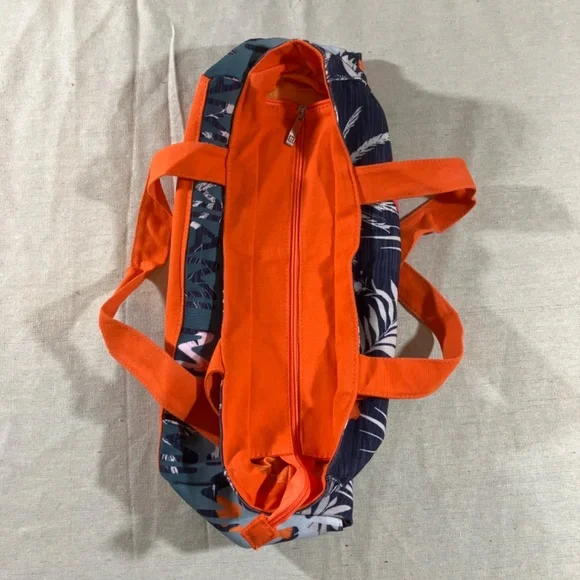 Robin Ruth Miami Tote - Picture 4 of 5